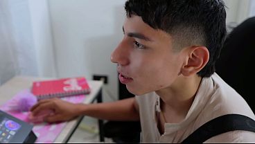 I SURPRISE THE TECHNICIAN WATCHING MY VIDEOS AND END UP TASTING HIS HUGE COCK - KATTY BLAKE