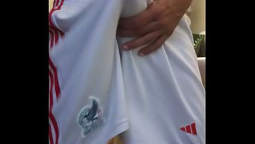 vecinos pillados en el baño