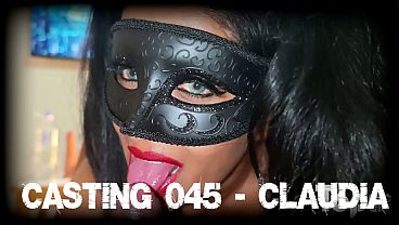 Casting 045 - Claudia viene por primera vez y le reventamos el culo y a ella le gusta... Escúchenla gemir y vean como nos corremos dentro de ella
