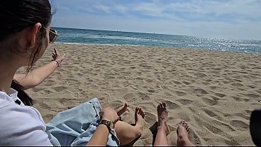 !HERMANASTRA TIENE SEXO EN LA PLAYA GRAN CREAMPIE¡
