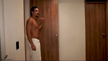 I ask my friend if I can wash myself in her room