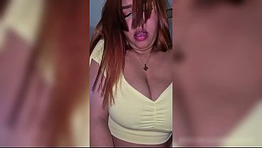 Un viejo campesino se folla a una joven universitaria en el campo