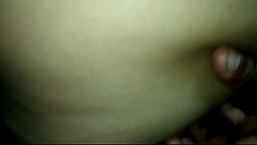 Sorprendo a la niñera en la ducha, y  tenemos sexo intenso pro su coño