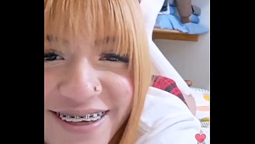 PScc Colegiala rubia venezolana se deja coger en vivo por su novio mientras hace un live de tik tok (version p celular)
