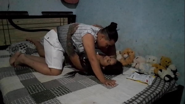 engaño a mi esposo con mi mejor amiga, y en vez de sentir culpa siento una gran satisfacción