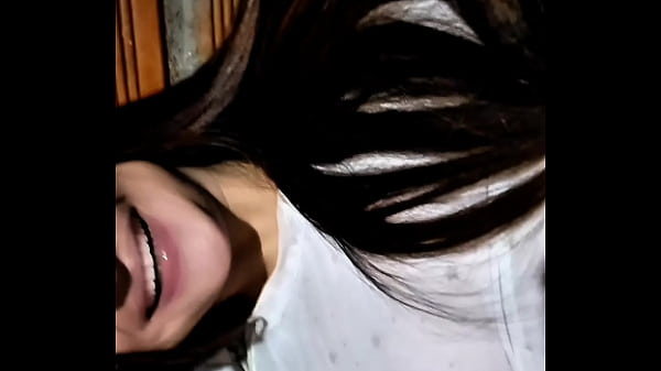 Yulieth Gómez se toca y presume sus grandes tetas