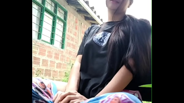 La hermanastra de mi novia es mejor que mi novia chupando y todo