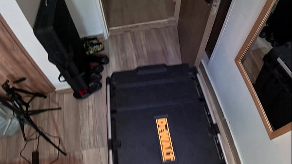 SPECIAL DELIVERY: ANNIE'S ASSHOLE (W/PISS DRINKING)