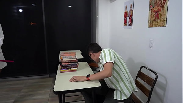 Colombian big ass teacher Daniela Andrea fucked wildly by big cock teenager